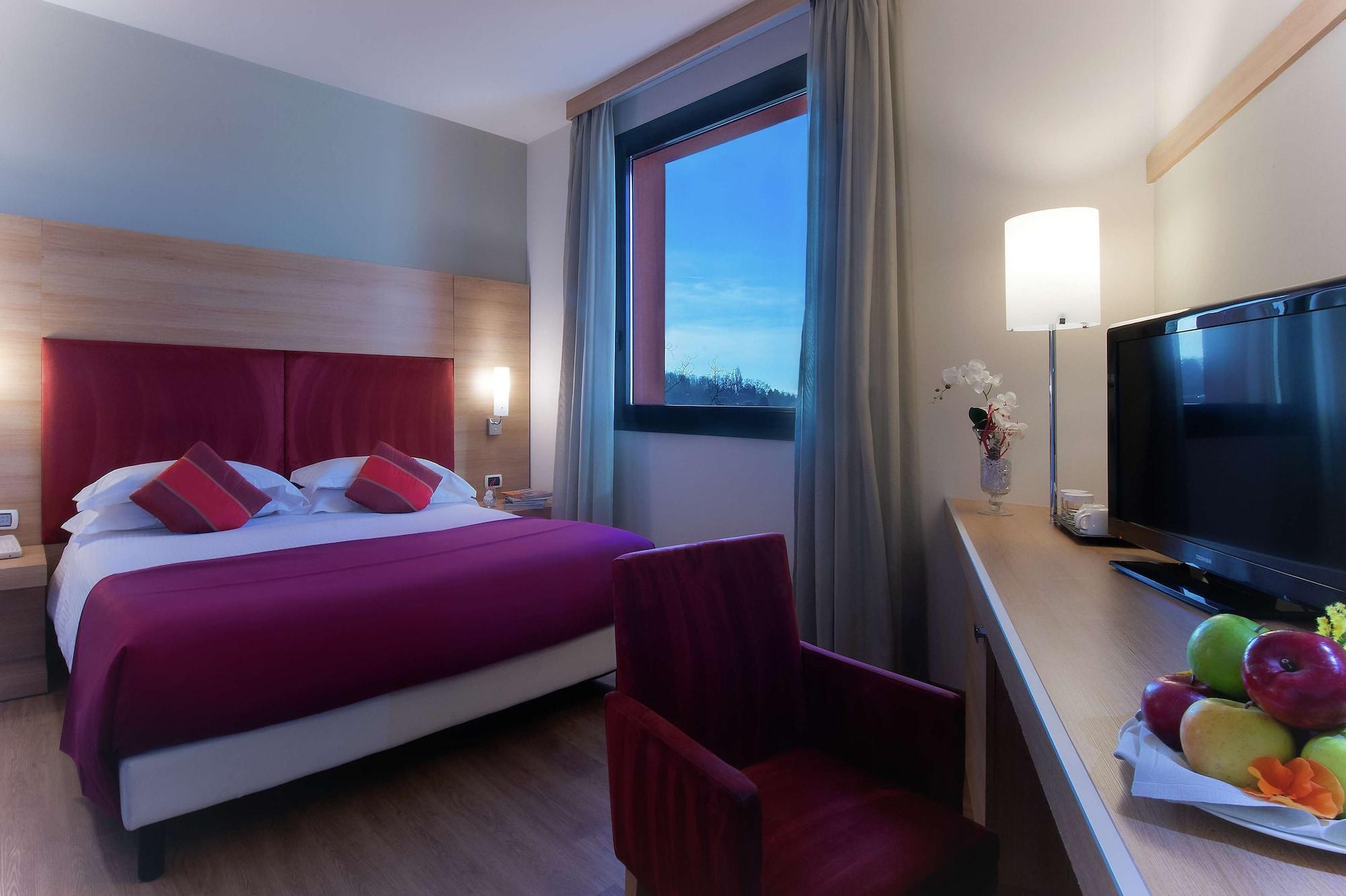Hotel Dolce By Wyndham Milan Malpensa Somma Lombardo Exterior foto