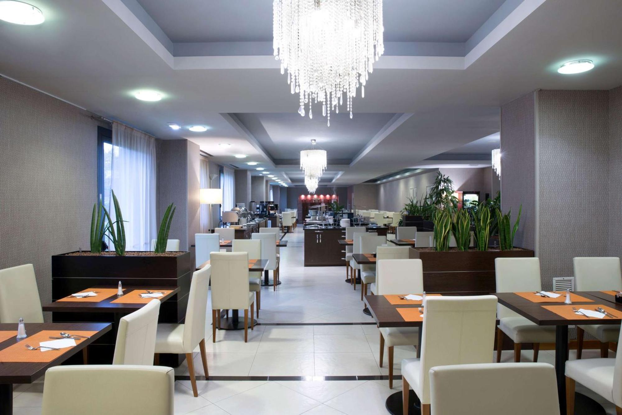 Hotel Dolce By Wyndham Milan Malpensa Somma Lombardo Exterior foto