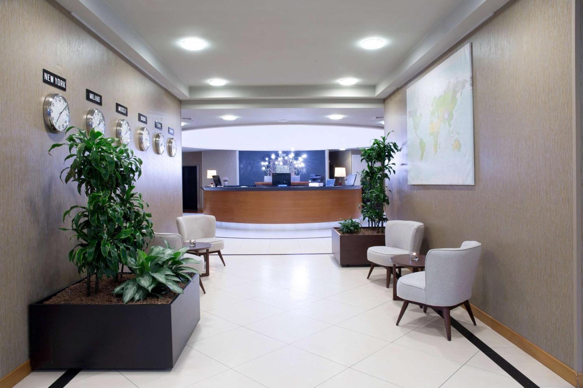 Hotel Dolce By Wyndham Milan Malpensa Somma Lombardo Exterior foto